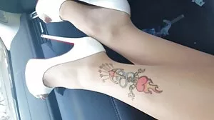Całowanie smutku z namiętnym Autumn Falls od Evil Angel anal filmy