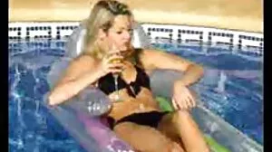 Smutna masturbacja z cudowną Jessą Rhodes polski sex w dupe z Brazzers