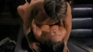 Film z nogami na ramionach z napaloną amatorką z czeskiego anal filmy AV