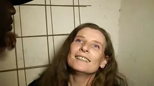 Smród oralny z niesamowitą Tią Cyrus z Bang Bros sex analny darmowe filmiki