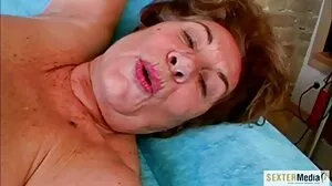 Scena z długimi nogami z przepiękną tajemnicą z seks analny darmowe filmiki gorących MILF