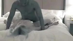 Film z naturalnymi cyckami z pierwszy anal film gorącą Lolą od 18 lat VideoZ